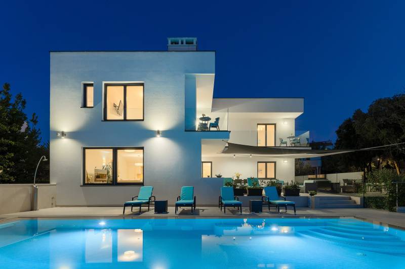 Strandvilla Naviblue mit Pool Pula