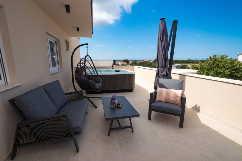 Villa Emerilla med Basseng Pula