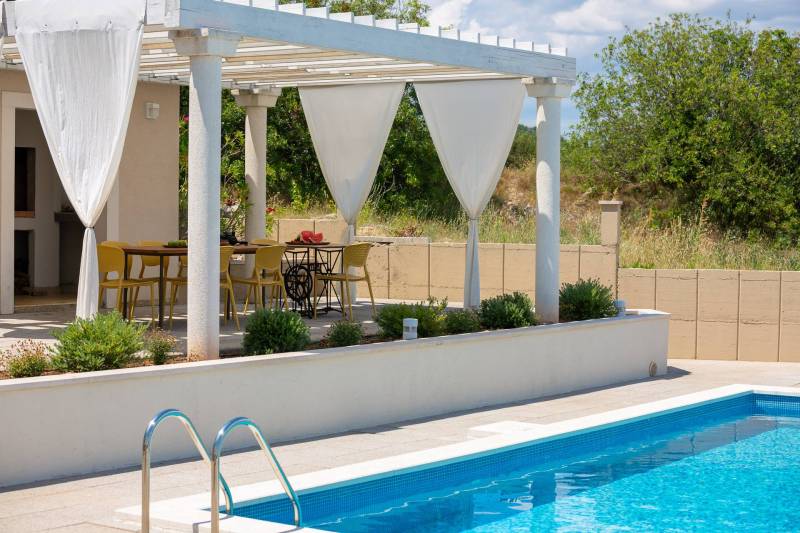 Vila Gloris s Bazenom Šibenik