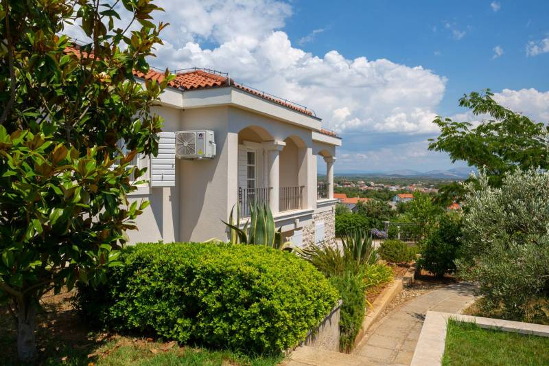 Vila Gloris s Bazenom Šibenik