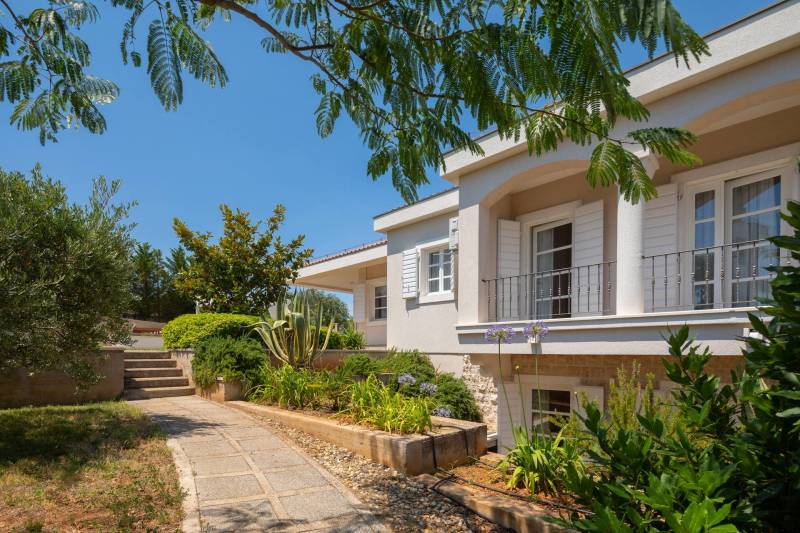 Vila Gloris s Bazenom Šibenik