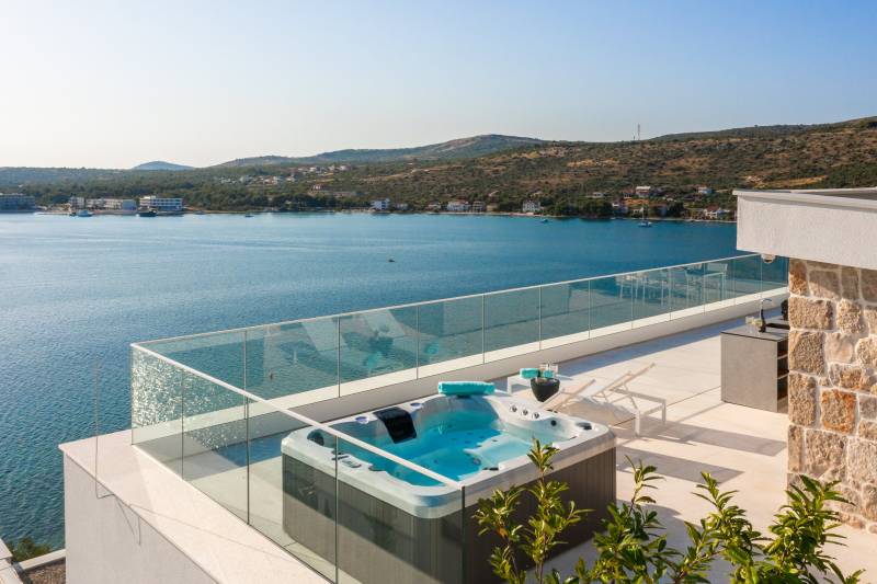 Luxusvilla Diamond Two mit Pool Primošten