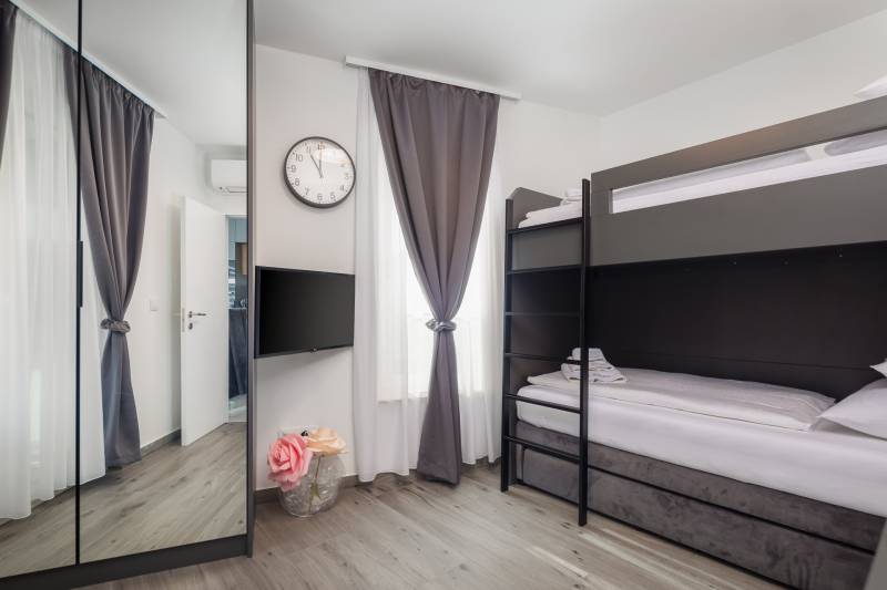 Beach Villa Valentina Apartment III Trogir