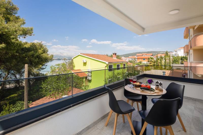 Beach Villa Valentina Apartment IX Trogir