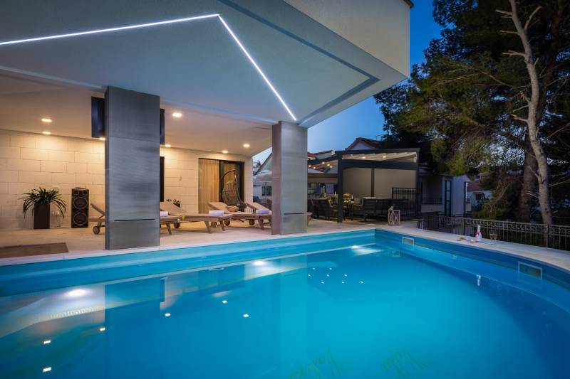Beach Villa Valentina Apartment IX Trogir