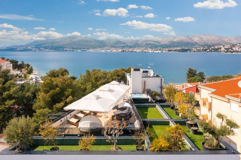 Beach Villa Valentina Apartment VIII Trogir