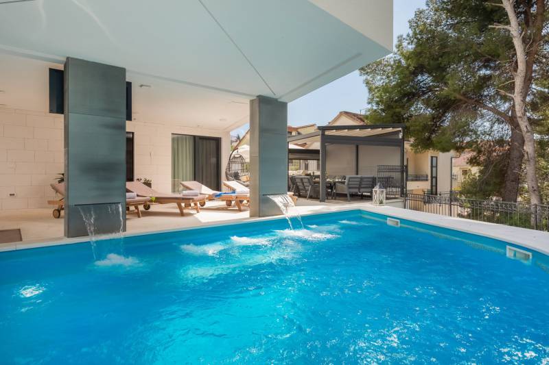 Beach Villa Valentina Apartment II Trogir