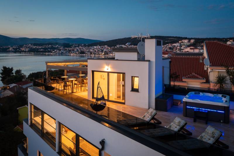 Beach Villa Valentina Apartment II Trogir