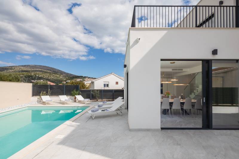 Willa Nouvelle z Basenem Trogir