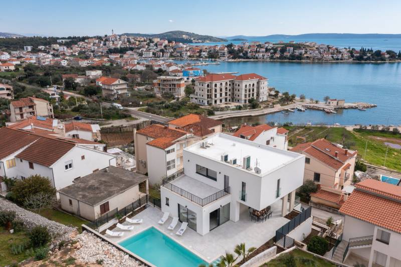 Willa Nouvelle z Basenem Trogir