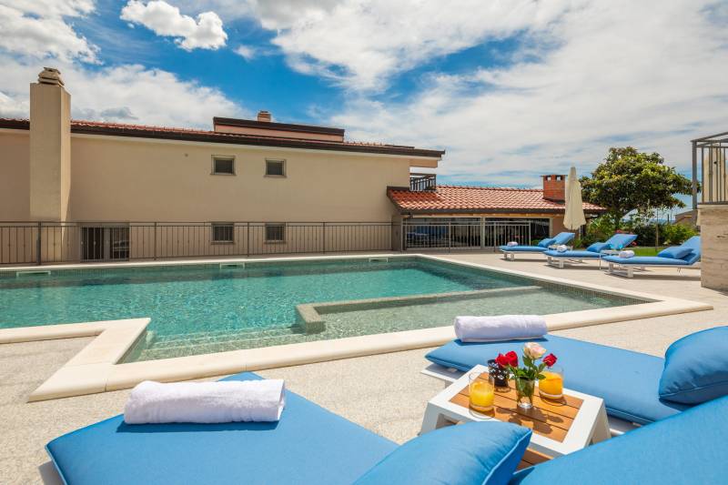 Vila Serenity Gardens s Bazenom Split