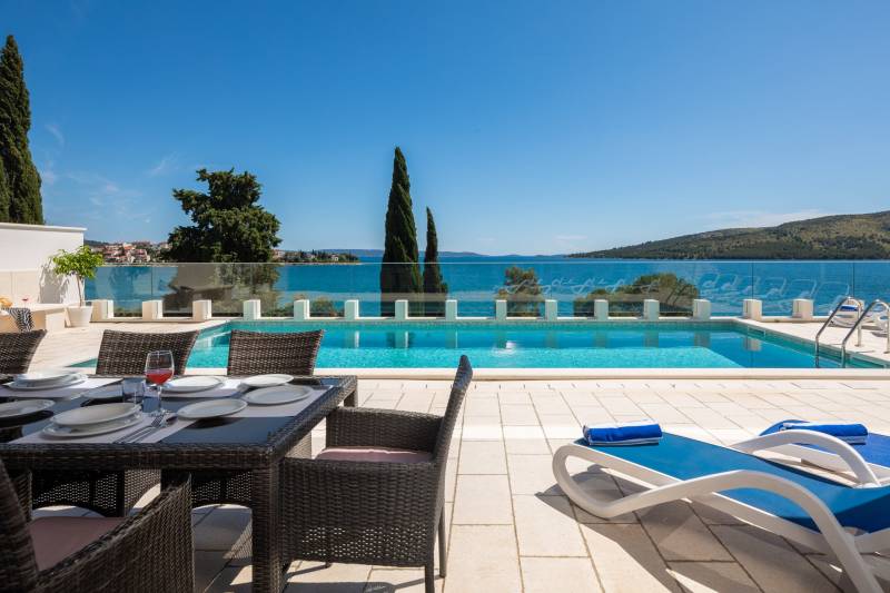 Villa Ocean View med Basseng III Trogir