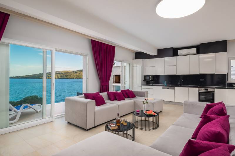 Villa Ocean View med Basseng III Trogir