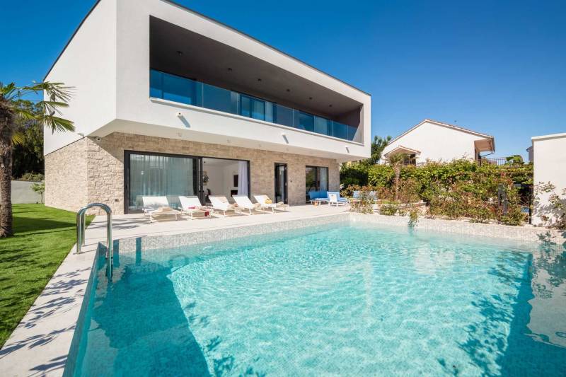 Strandvilla Seabird med Basseng Primošten