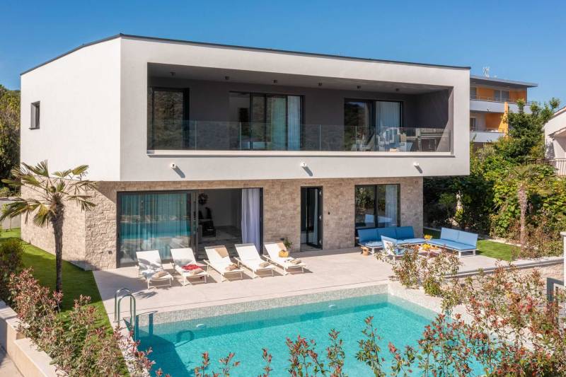 Strandvilla Seabird med Basseng Primošten