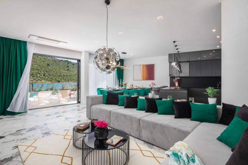 Strandvilla Seabird med Basseng Primošten