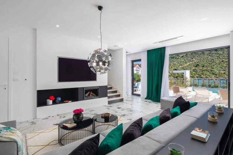 Strandvilla Seabird med Basseng Primošten