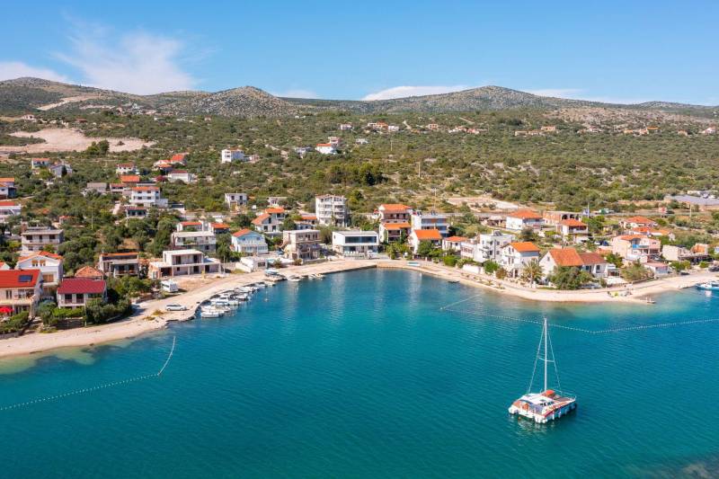 Strandvilla Seabird med Basseng Primošten