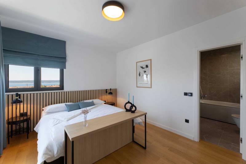 Villa Green Lush mit Pool Split
