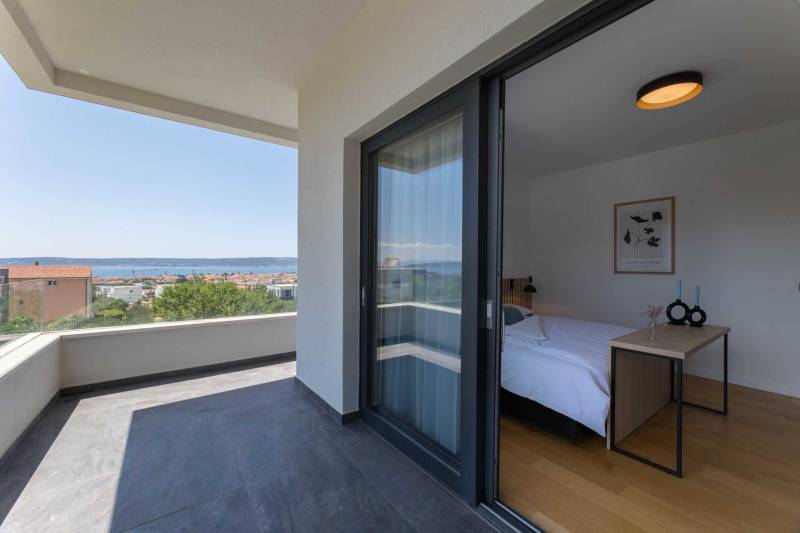 Villa Green Lush mit Pool Split
