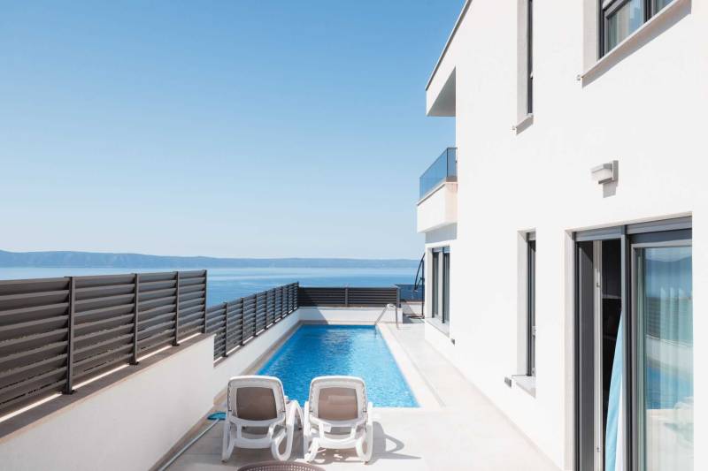 Villa Mareluna with Heated Pool
