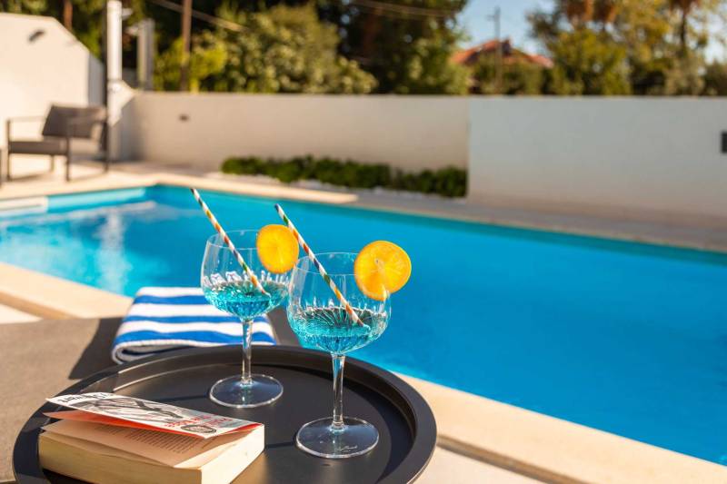 Luxusvilla Lux mit beheiztem Pool Split