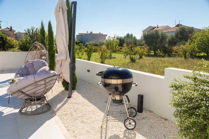 Luxusvilla Lux mit beheiztem Pool Split