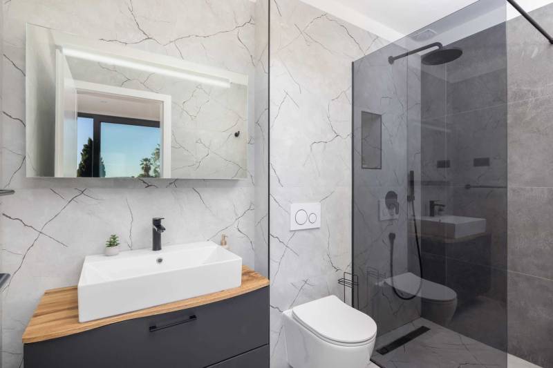 Luxusvilla Lux mit beheiztem Pool Split