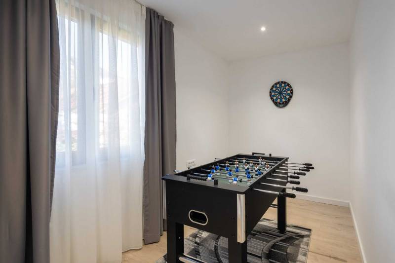 Luxusvilla Lux mit beheiztem Pool Split