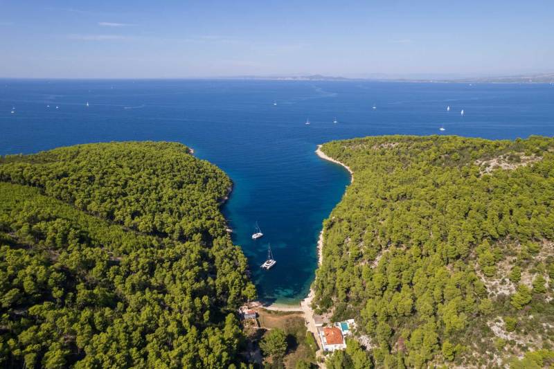 Strandvilla High Fly mit Pool Hvar