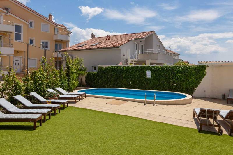 Apartament Arausa z basenem VI - Vodice