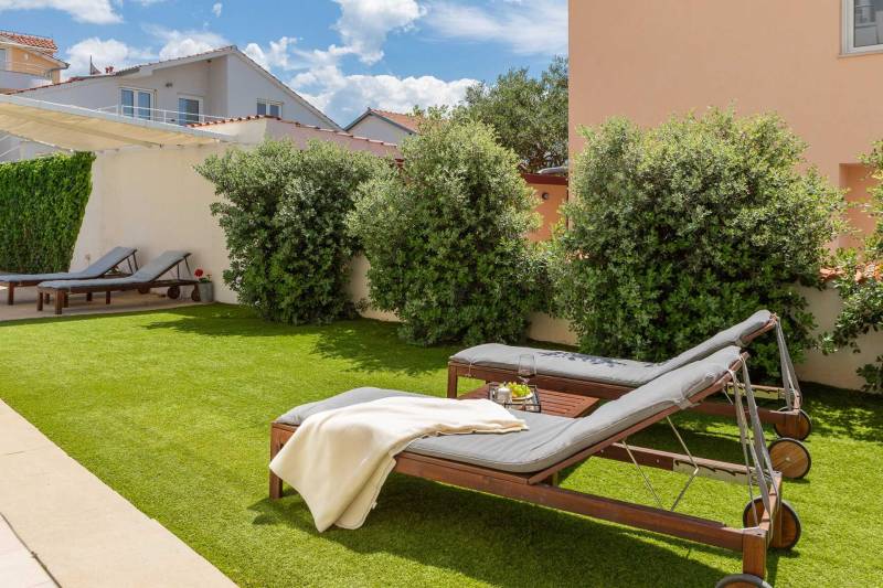 Apartment Arausa with Pool VI Šibenik
