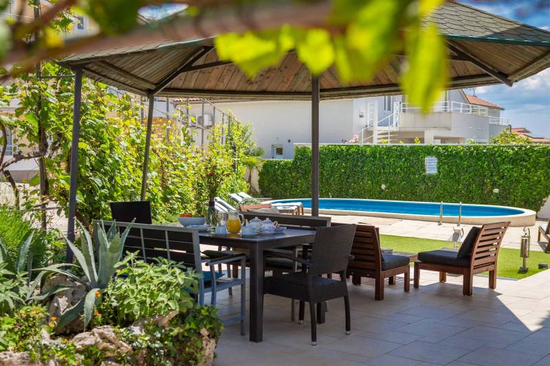 Apartment Arausa with Pool IV Šibenik