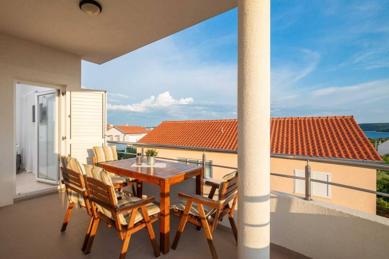 Apartment Arausa with Pool IV Šibenik