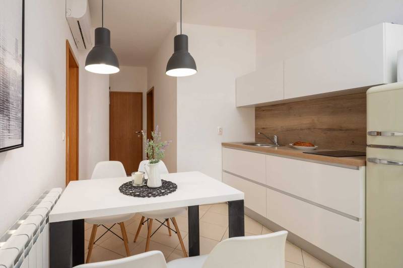 Apartment Arausa with Pool IV Šibenik