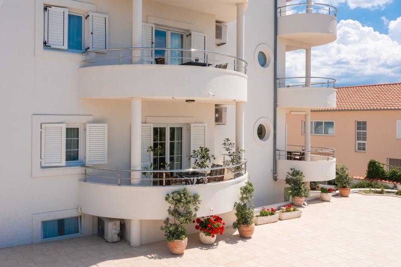 Apartment Arausa mit Pool VIII Šibenik