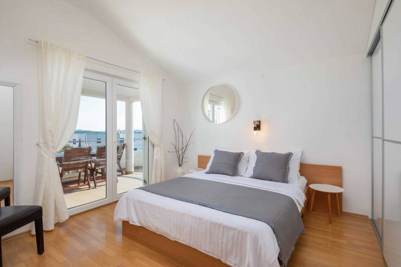 Apartment Arausa mit Pool VIII Šibenik