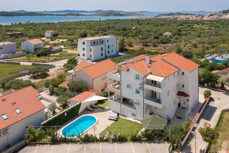 Apartment Arausa with Pool II Šibenik