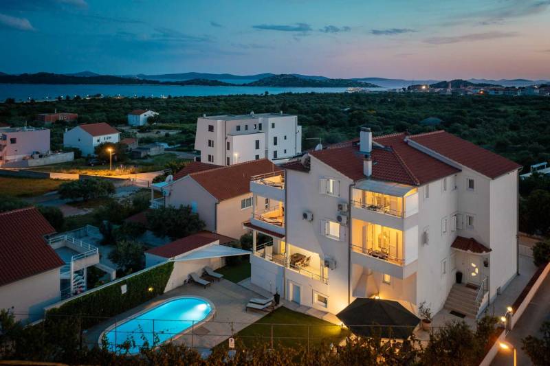 Apartment Arausa with Pool II Šibenik