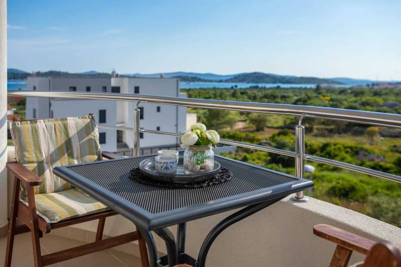 Apartment Arausa with Pool VII Šibenik