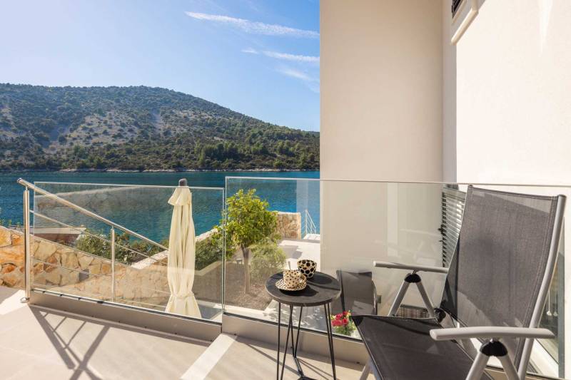 Vila Mila M s Bazenom na Plaži Trogir