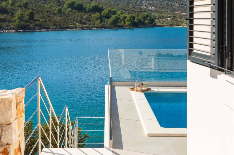 Vila Mila M s Bazenom na Plaži Trogir