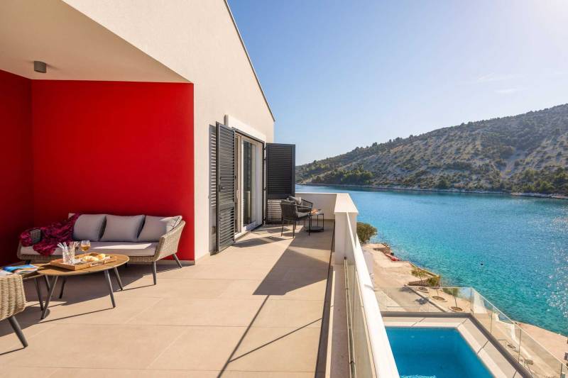 Vila Mila M s Bazenom na Plaži Trogir
