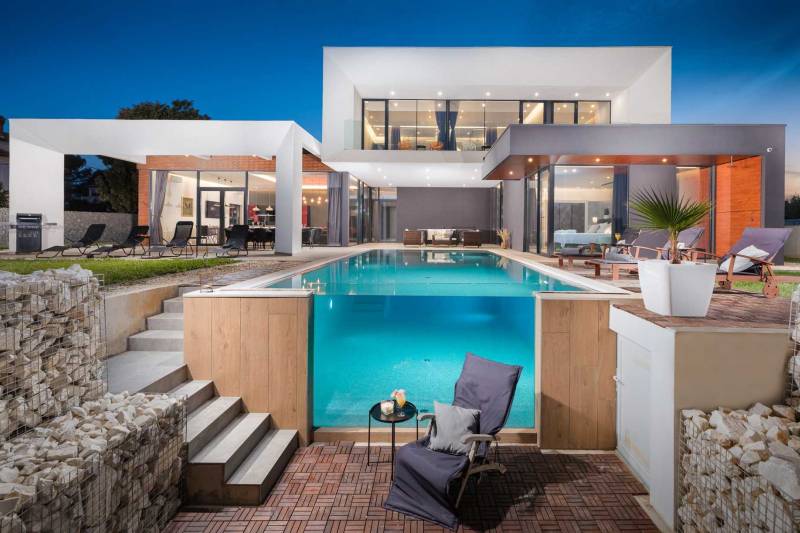 Luxury Villa Borealis with Pool