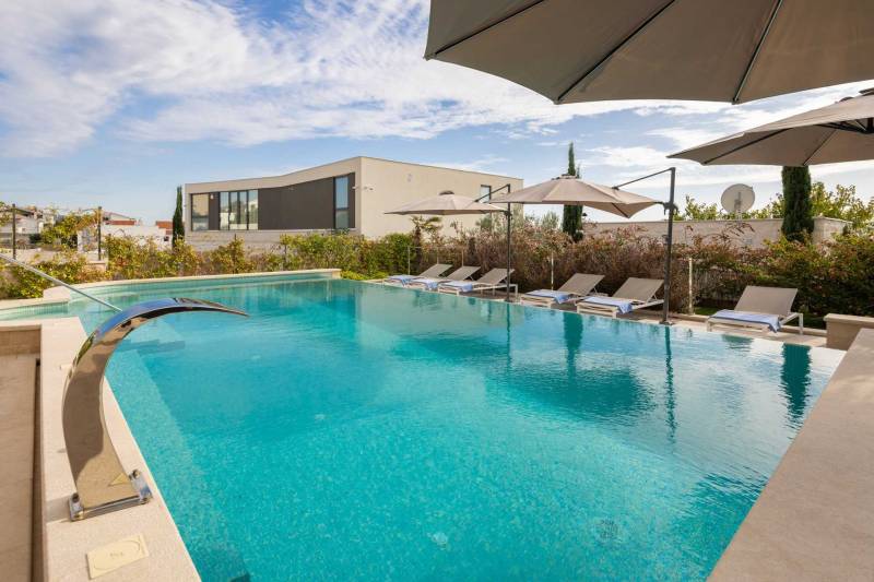 Luxusvilla Skyfall mit Pool Primošten