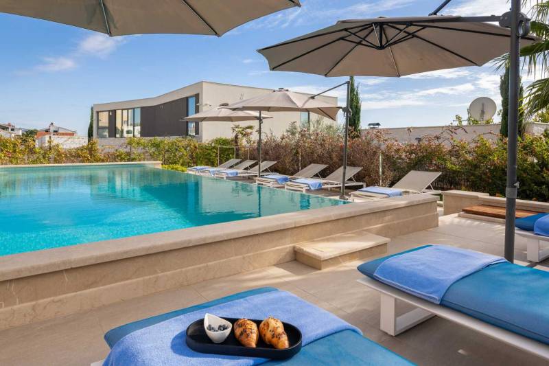 Luxusvilla Skyfall mit Pool Primošten