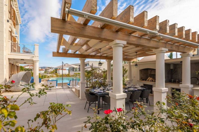 Luxusvilla Skyfall mit Pool Primošten