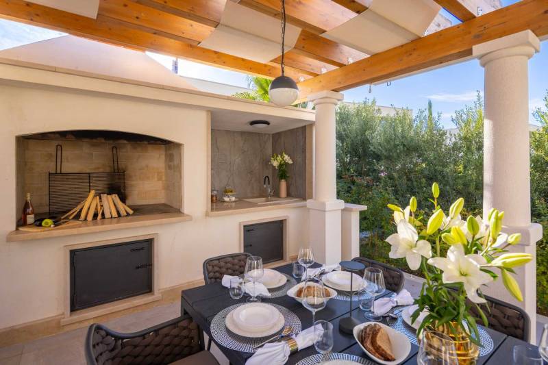 Luxusvilla Skyfall mit Pool Primošten
