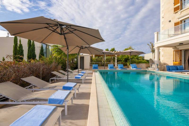 Luxusvilla Skyfall mit Pool Primošten