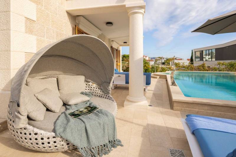 Luxusvilla Skyfall mit Pool Primošten